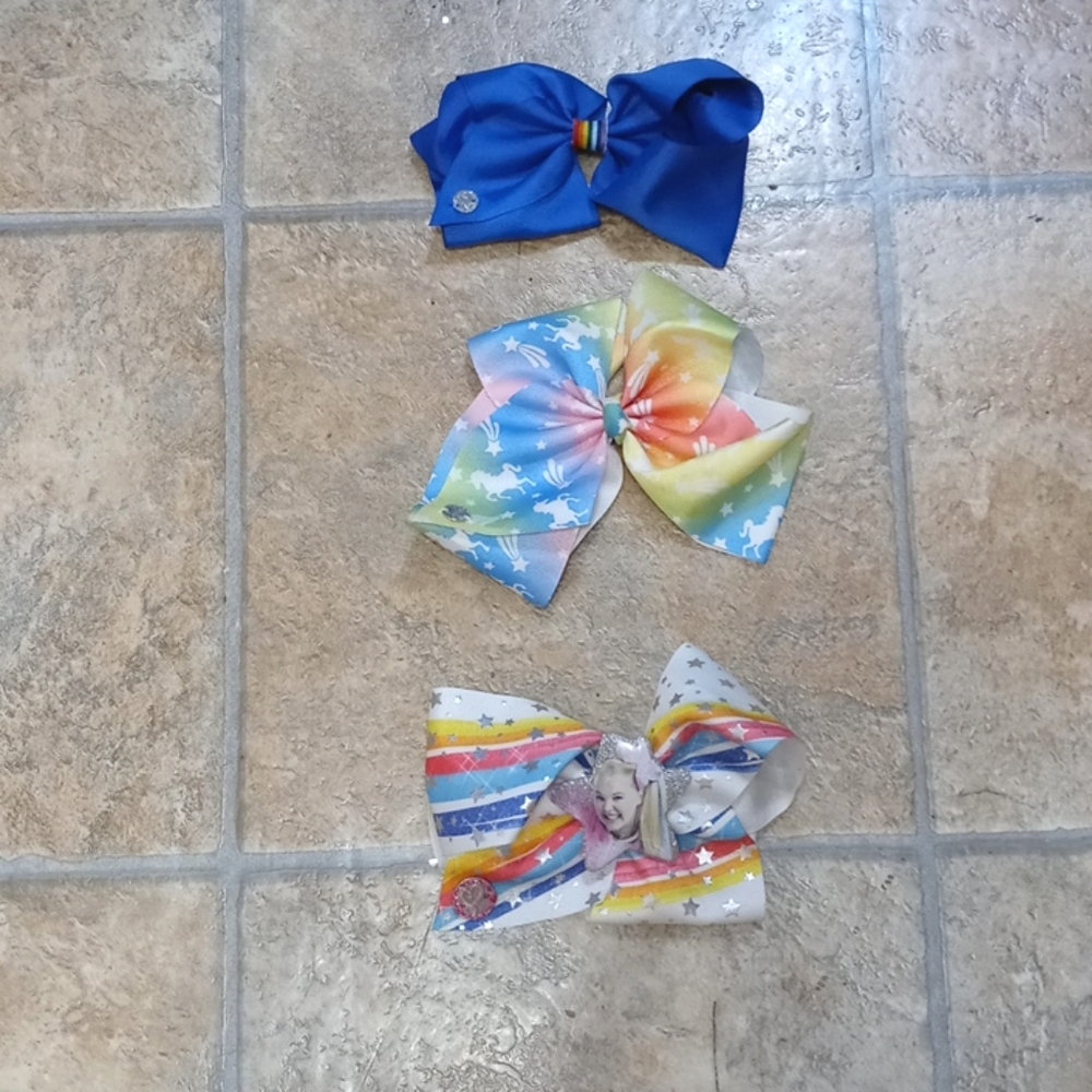Jo Jo siwa bows